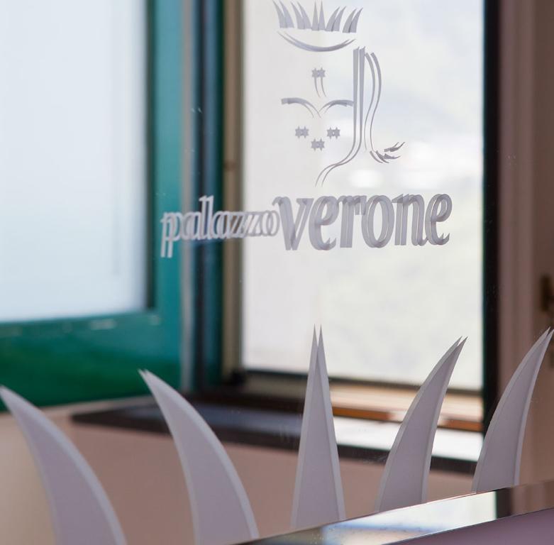Palazzo Verone Scala Exterior foto